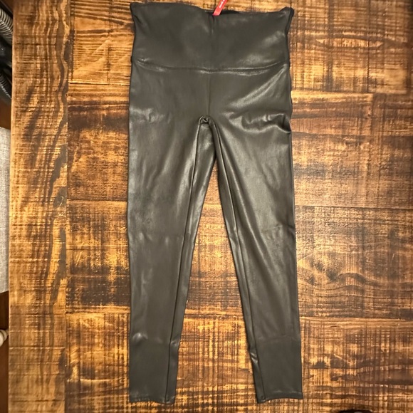 EUC - Spanx Faux Leather Leggings - Picture 3 of 8